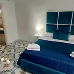 Neapolis Santa Lucia 4*