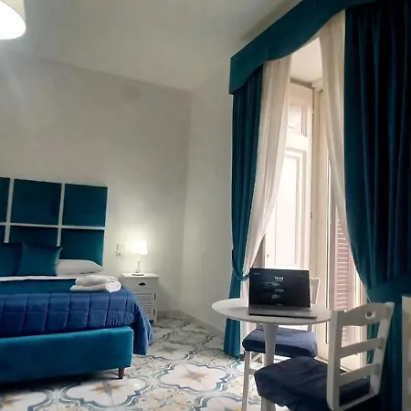 Neapolis Santa Lucia Neapol